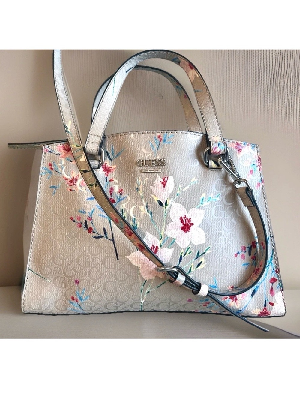 Guess Crossbody Handbag Floral Pebbled Double Handle 9” Taupe, Pink & Blue
